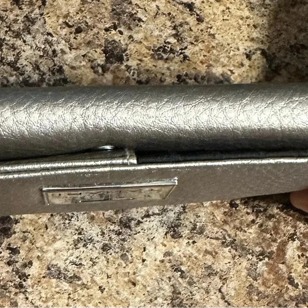 Tahari Metallic Silver Wallet with Kiss Lock Closure Identity Protect Lining - Picture 11 of 12